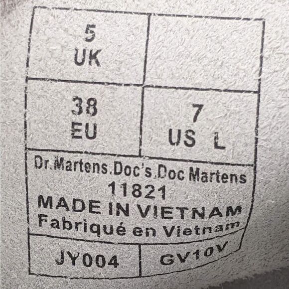 NWOT Dr. Martens 1460 Smooth Leather Lace Up Boots - Picture 11 of 12